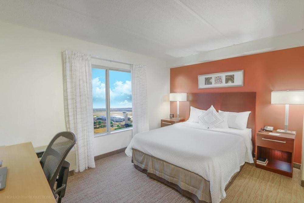 RESIDENCE INN FORT WORTH ALLIANCE AIRPORT photo 2