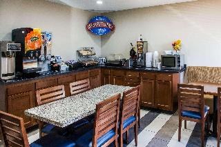Baymont by Wyndham Cedar Rapids photo 1