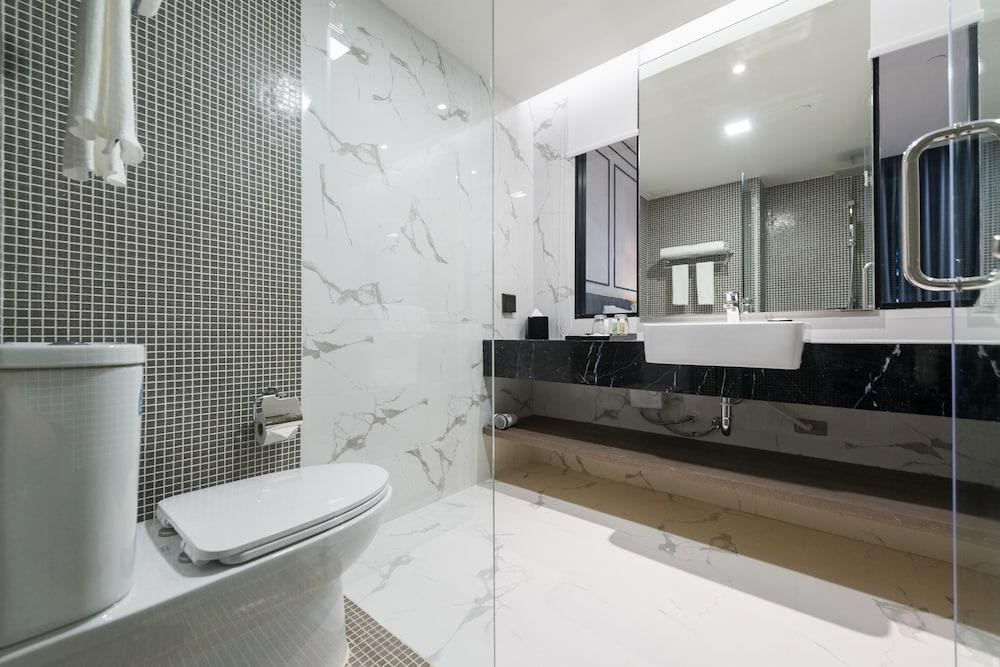 MAVEN STYLISH BANGKOK HOTEL photo 3