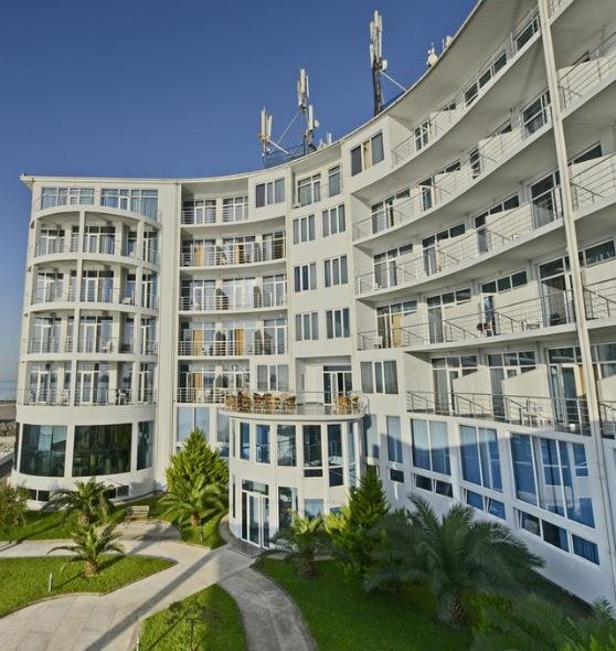 SANAPIRO HOTEL