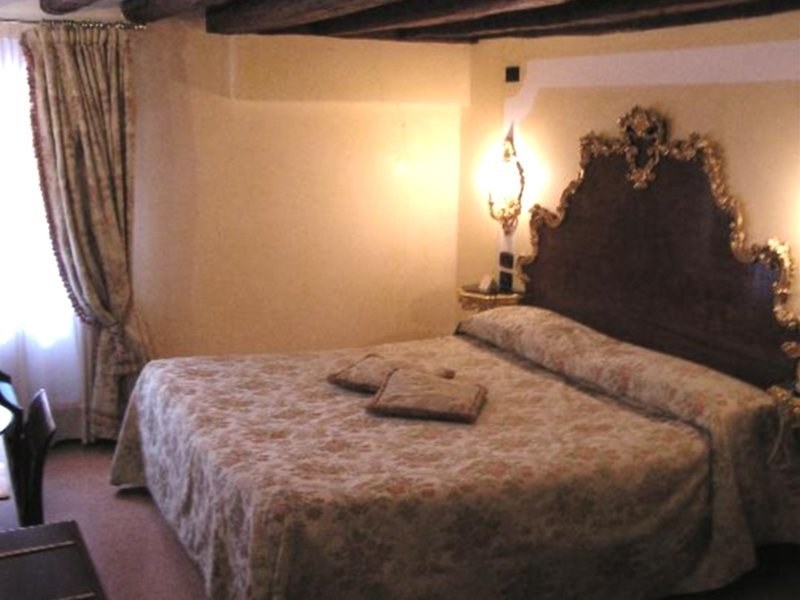 San Moise Hotel photo 1