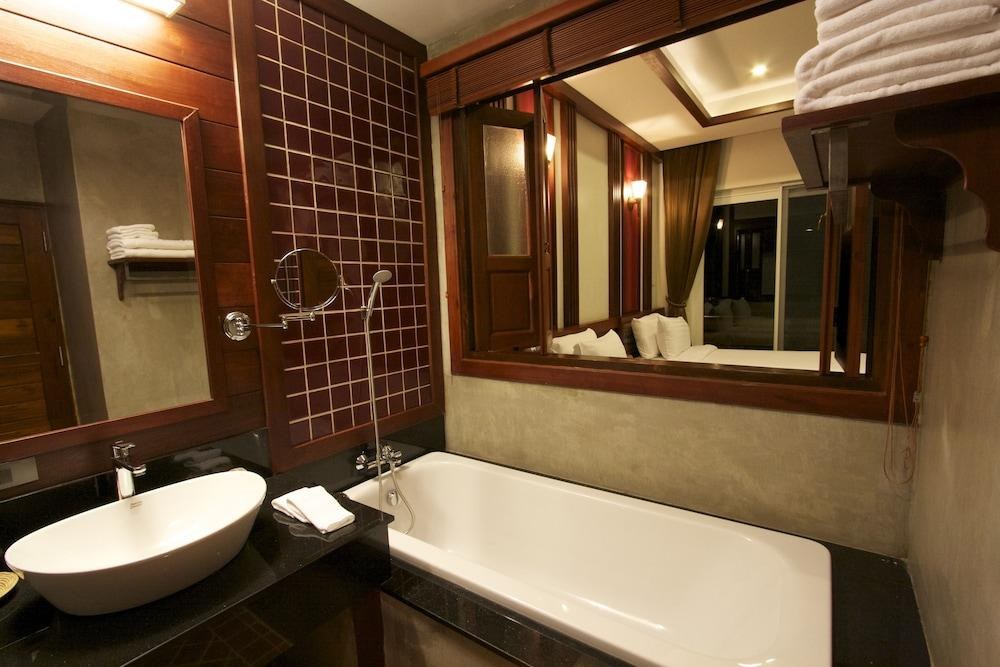 Ruen Come In photo 3