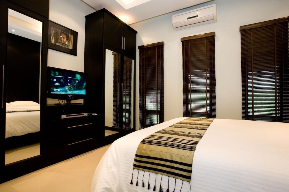Palm Grove Resort photo 3