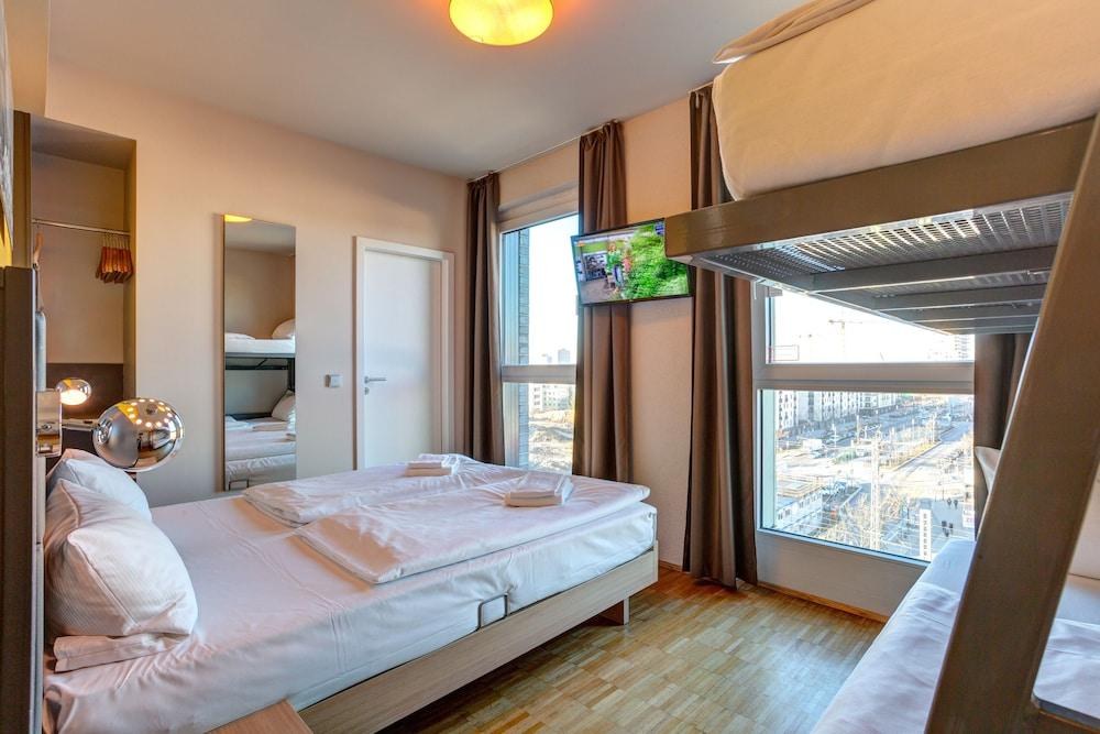 MEININGER HOTEL FRANKFURT/MAIN MESSE photo 3