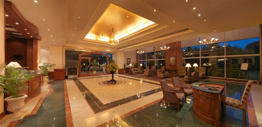 Hotel Royal Orchid Bangalore photo 1
