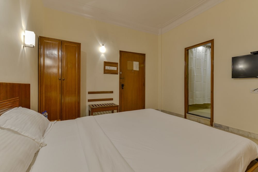 Hotel Ajanta Juhu near Juhu Beach photo 1