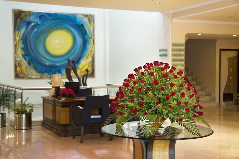 The Piccadily Hotel Lucknow photo 3