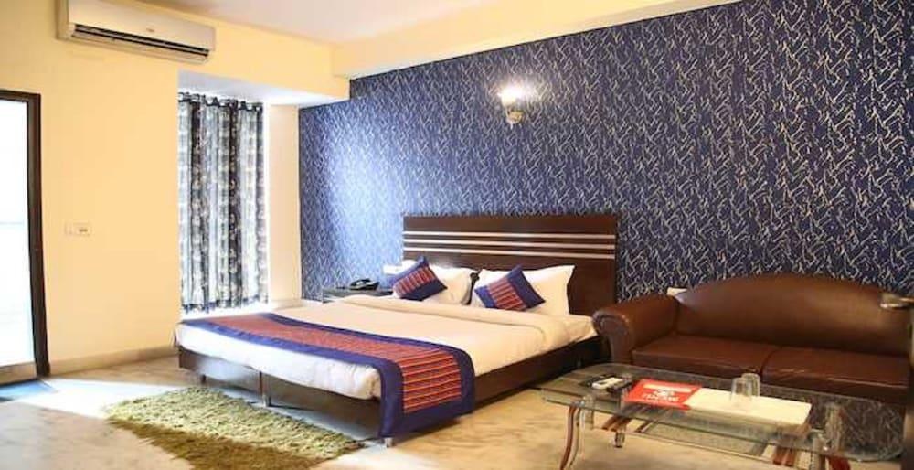 Mandakini Palace Hotel photo 3