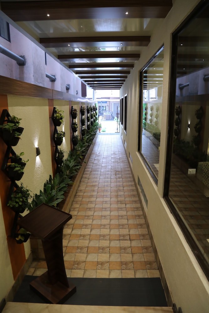 Dr. Raj Kumar International Hotel