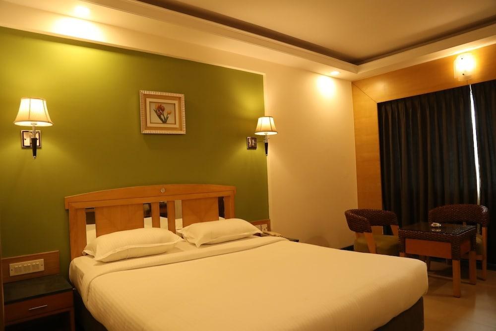 Dr. Raj Kumar International Hotel photo 3