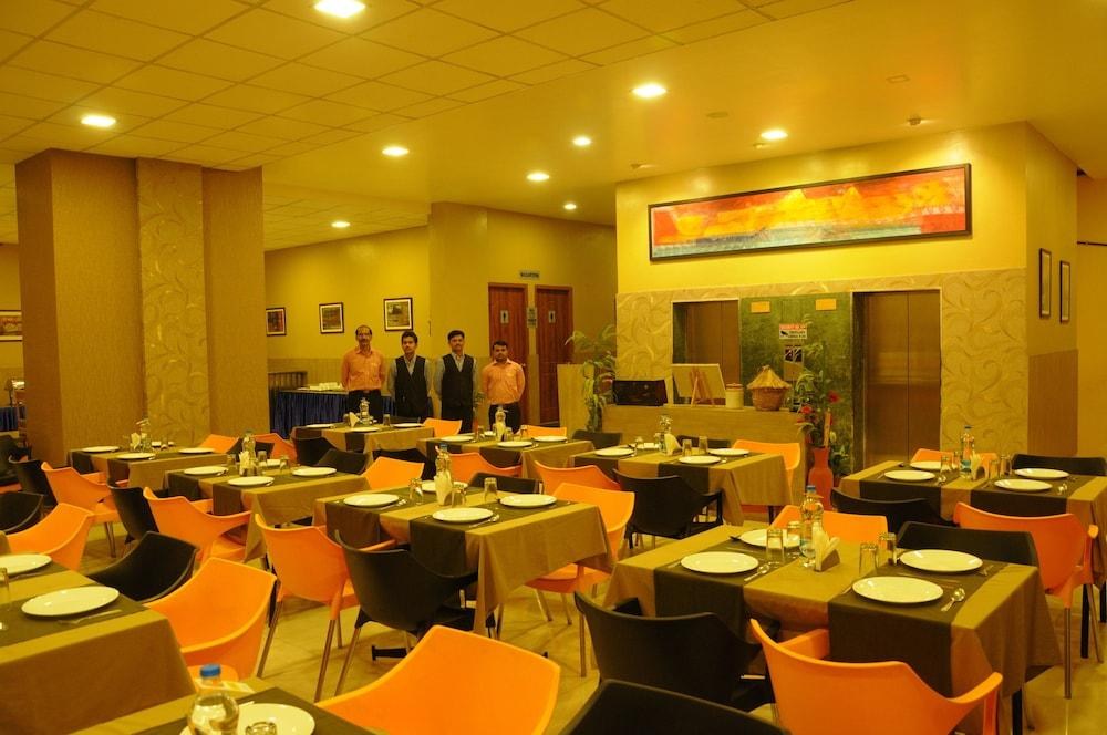 Bangalore Gate Hotel & Conferences photo 4