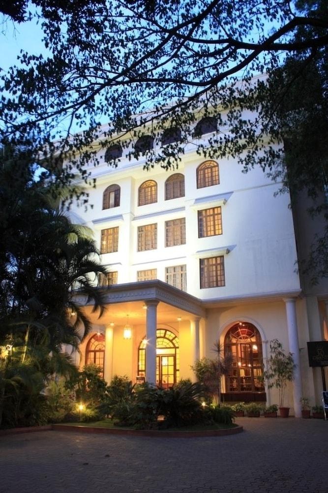 The Grand Magrath Hotel photo 2