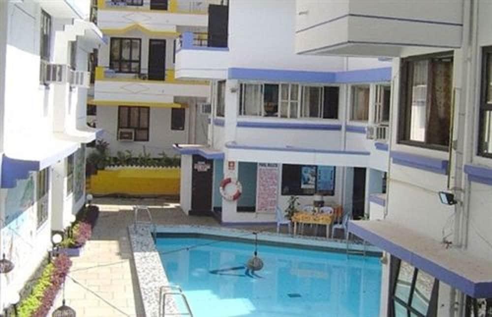 Alor Holiday Resort photo 2