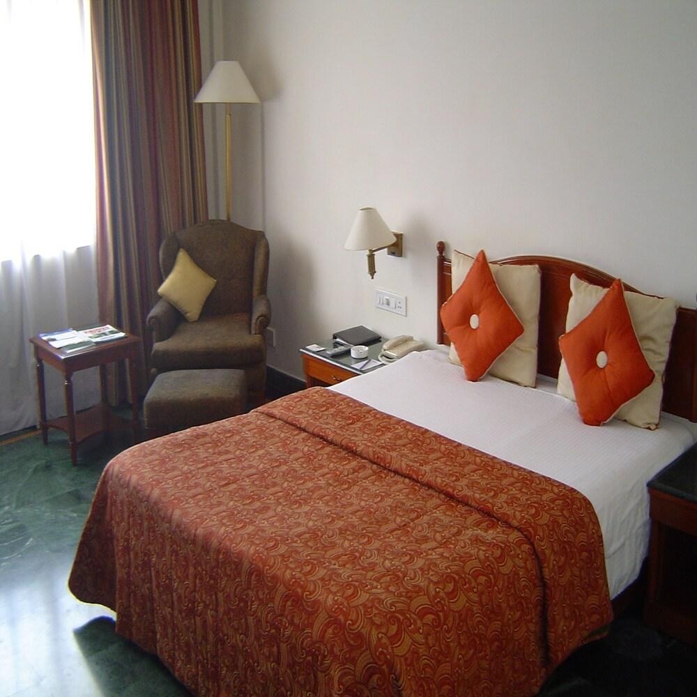 La Place Sarovar Portico Lucknow photo 4