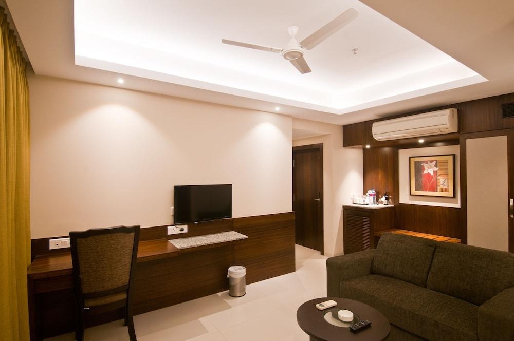Calangute Tower - AM Hotel Kollection photo 2