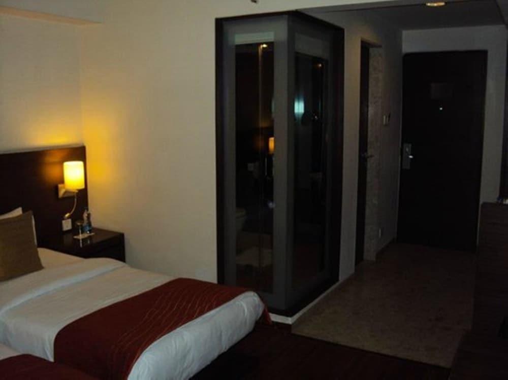 Lemon Tree Premier Navi Mumbai photo 4