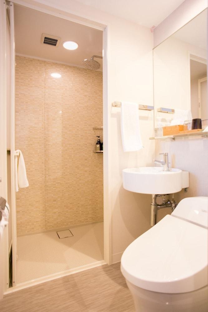 Nishitetsu Hotel CROOM Hakata photo 3