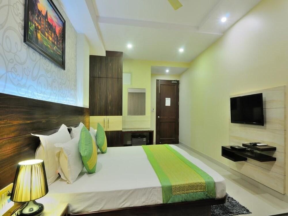 Hotel Sky Rich International photo 4