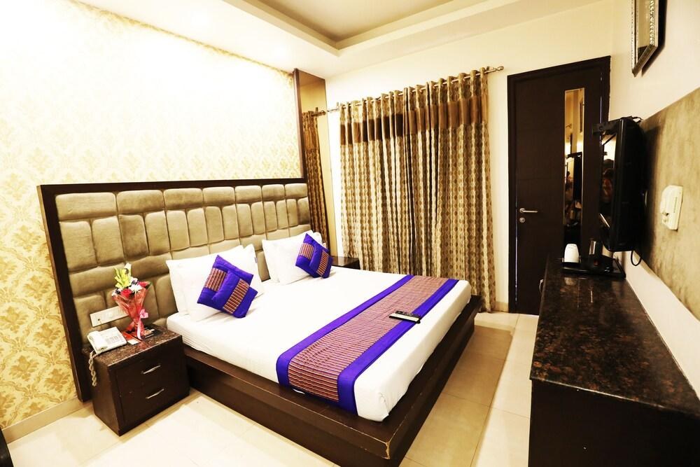 Hotel Yug Villa photo 3