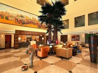La Classic Hotel photo 1
