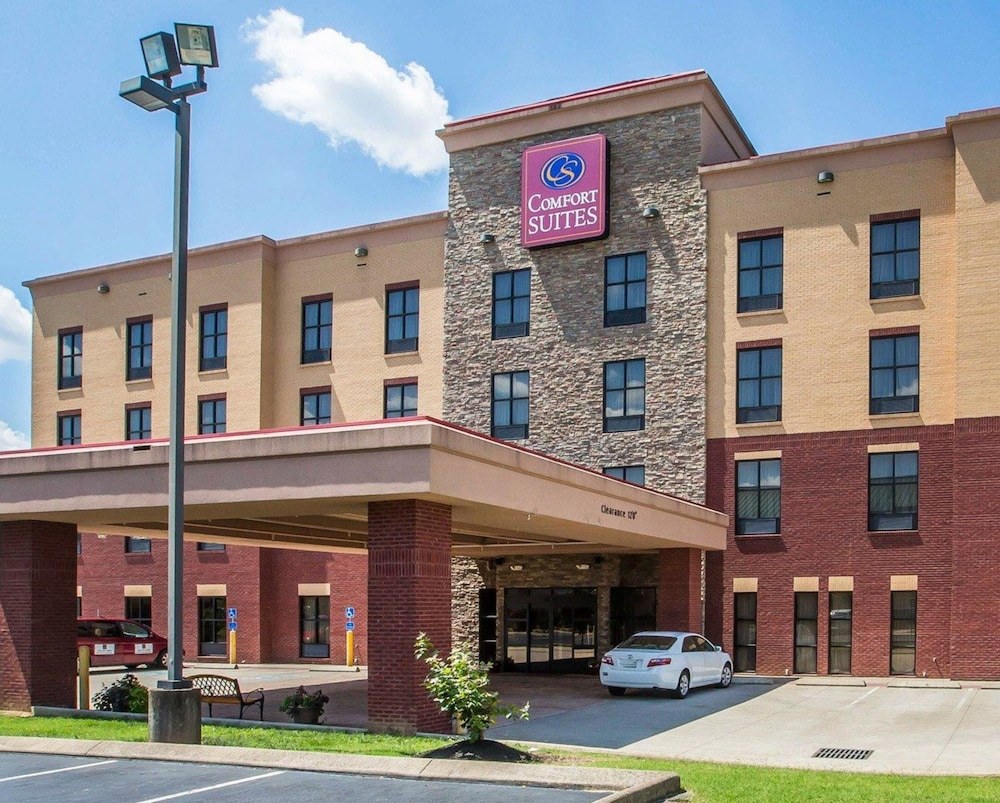 Comfort Suites Nashville near Percy Priest Lake