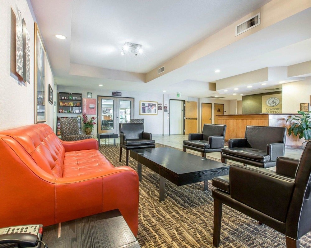 COMFORT SUITES DOWNTOWN SACRAMENTO photo 1