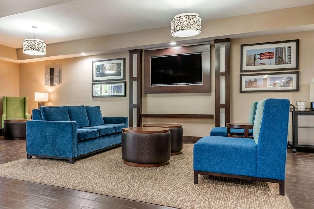COMFORT SUITES DOWNTOWN SACRAMENTO photo 3