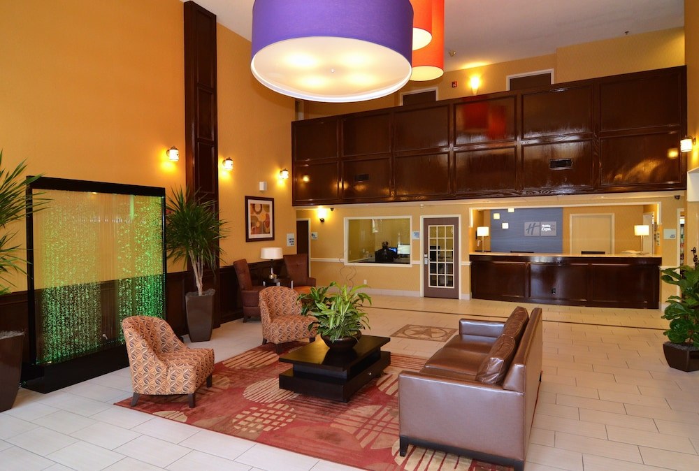 Quality Inn & Suites San Antonio Airport - Red Oak