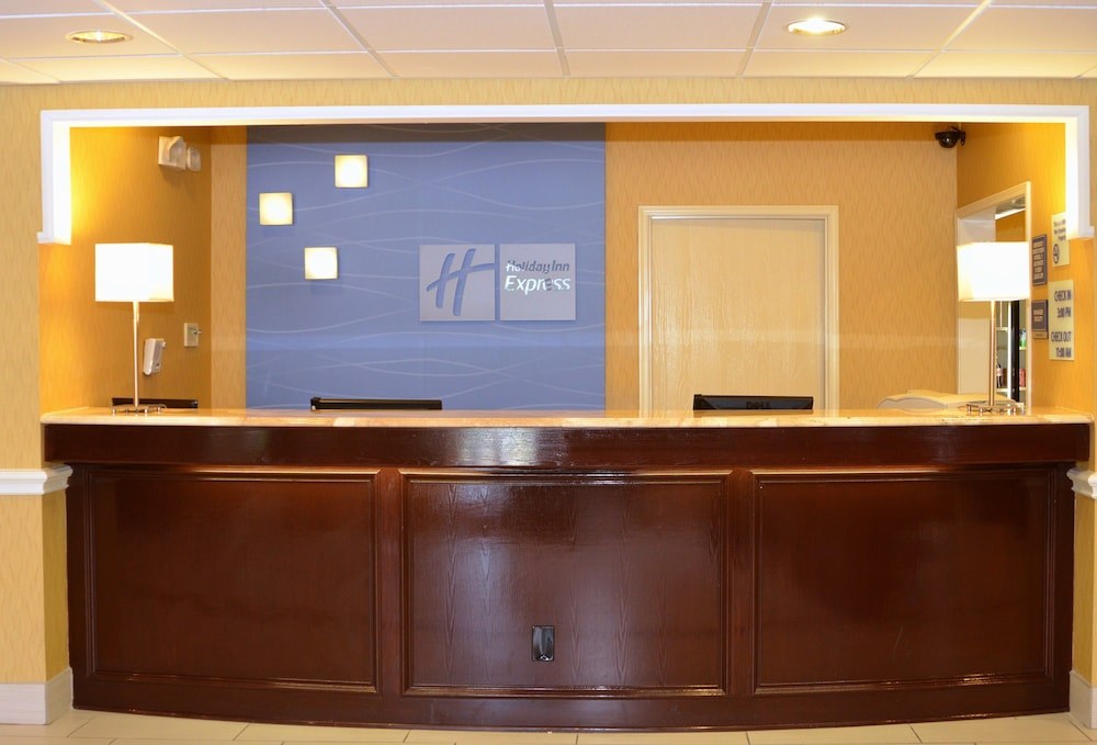 Quality Inn & Suites San Antonio Airport - Red Oak photo 1