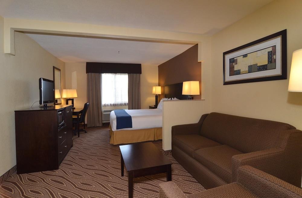 Quality Inn & Suites San Antonio Airport - Red Oak photo 2