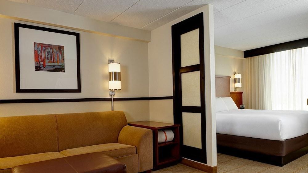 HYATT PLACE MILWAUKEE-WEST photo 3