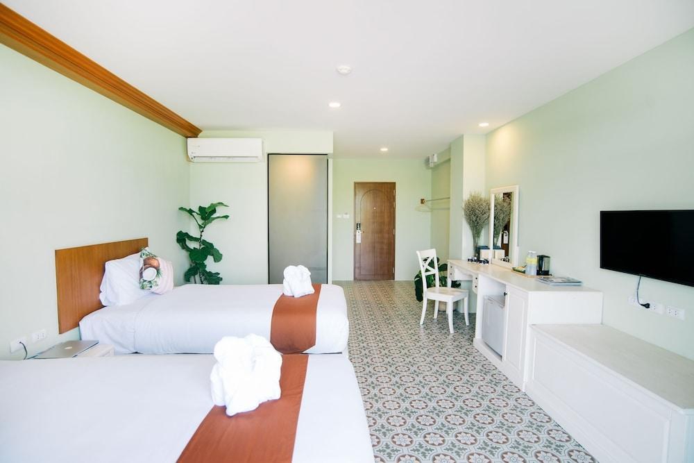 HULA HULA ANANA HOTEL photo 1