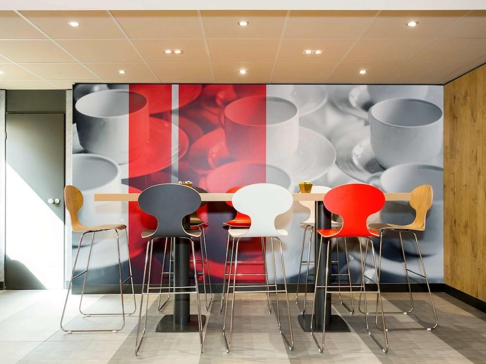 ibis Cannes Centre photo 4