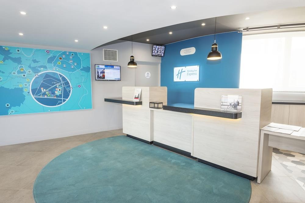 Holiday Inn Express Paris Velizy photo 1