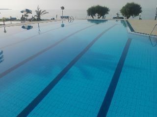 Ariadne Beach photo 3
