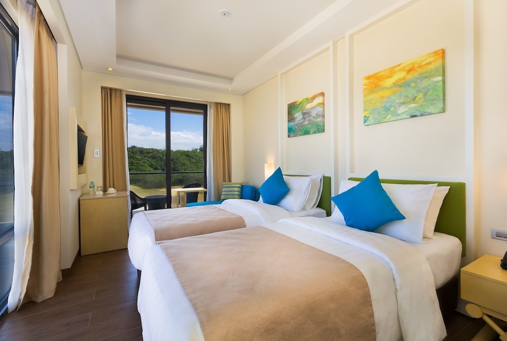 SAVOY HOTEL BORACAY