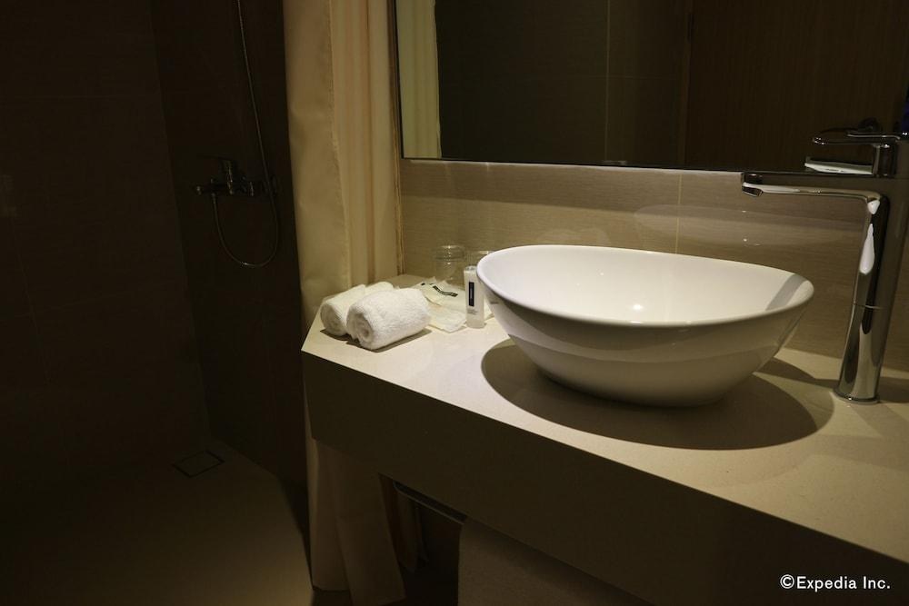 SAVOY HOTEL BORACAY photo 4
