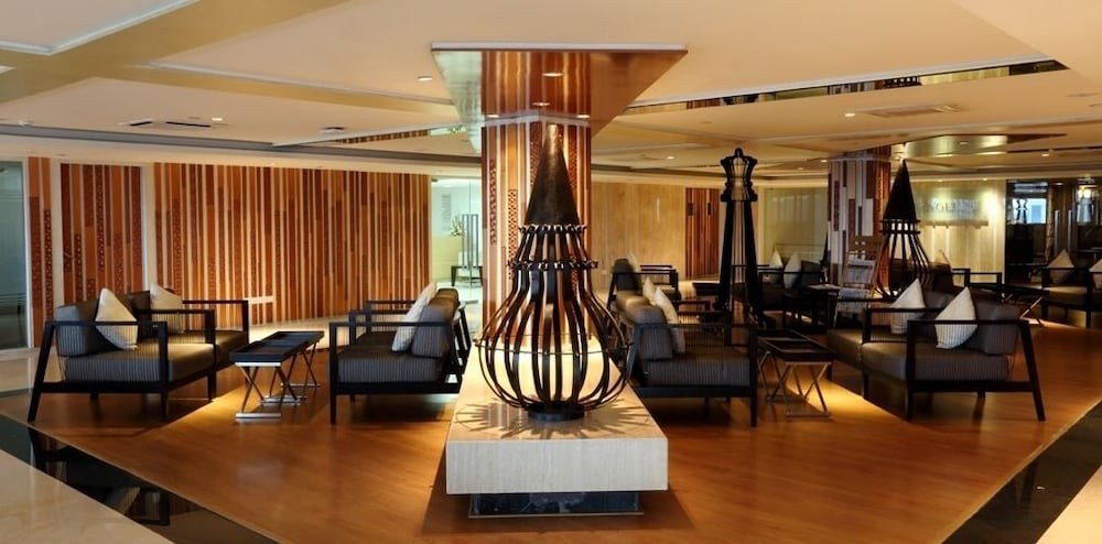 Davanam Sarovar Portico
