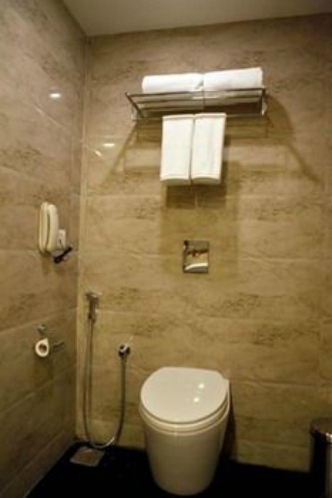 Lemon Tree Hotel Shimona Chennai photo 4