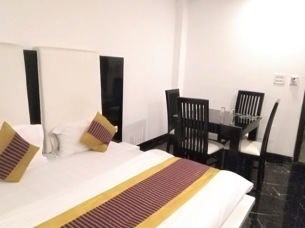 ARIHANT INN