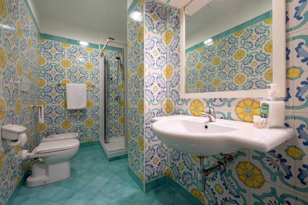 Ascot Hotel Sorrento photo 3