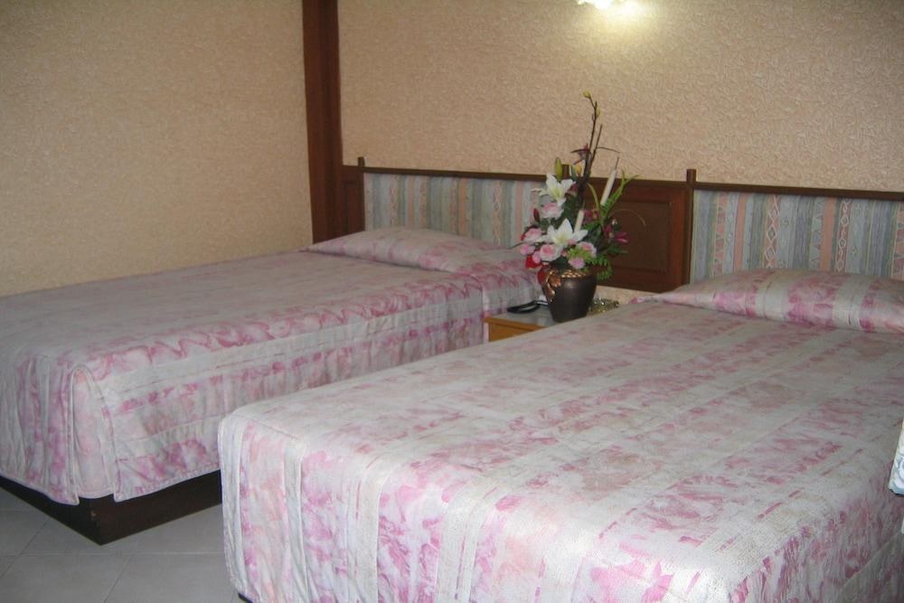 Pattaya Garden Resort photo 2