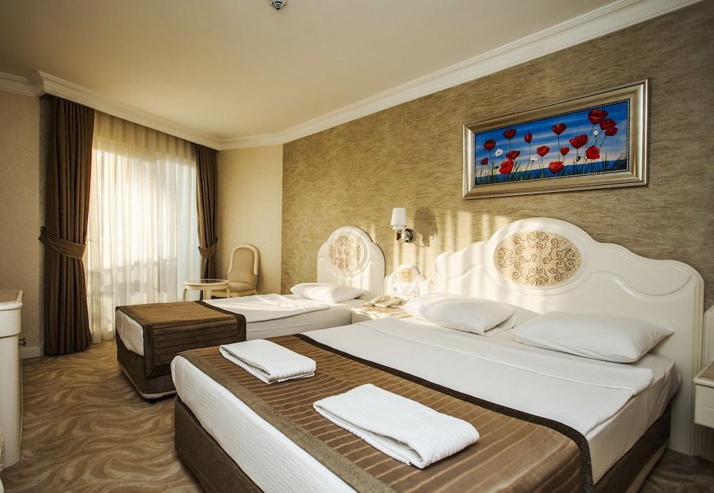 White Gold Hotel & Spa photo 2