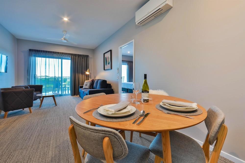 Best Western Plus North Lakes Hotel photo 1