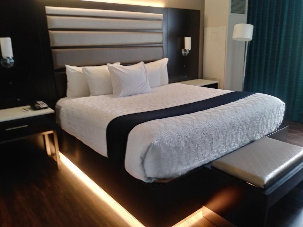 Best Western Premier Jacksonville Hotel photo 2
