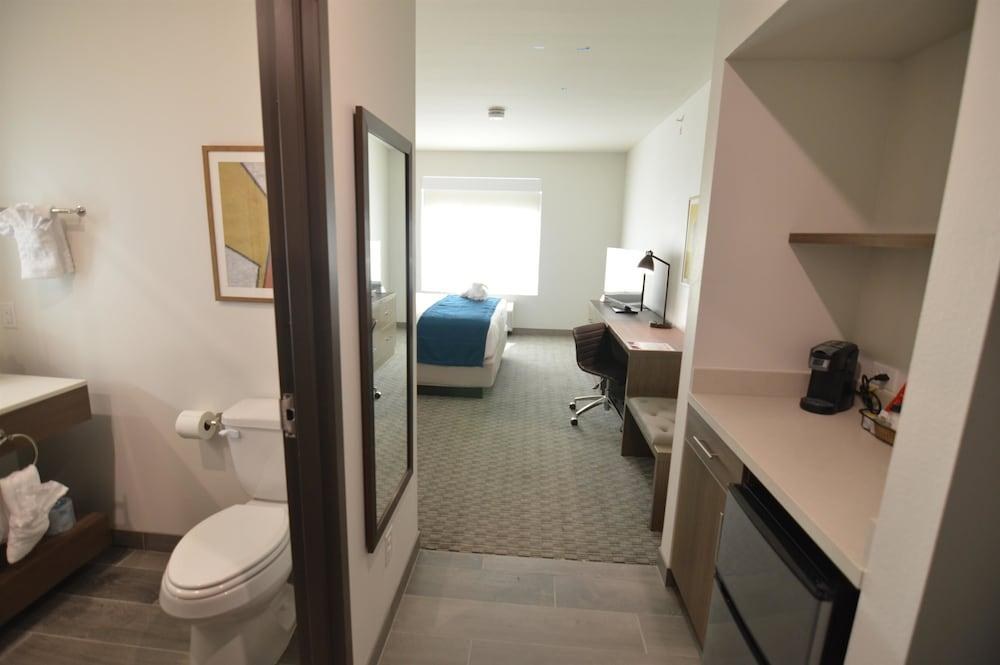 Best Western Plus Executive Residency Austin - Round Rock photo 2