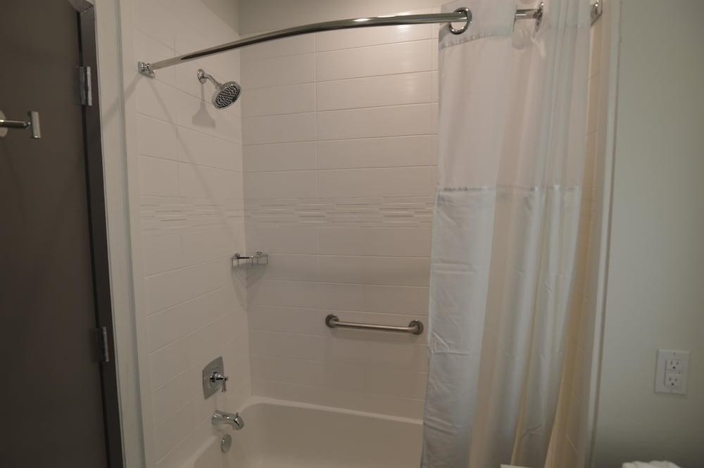 Best Western Plus Executive Residency Austin - Round Rock photo 3