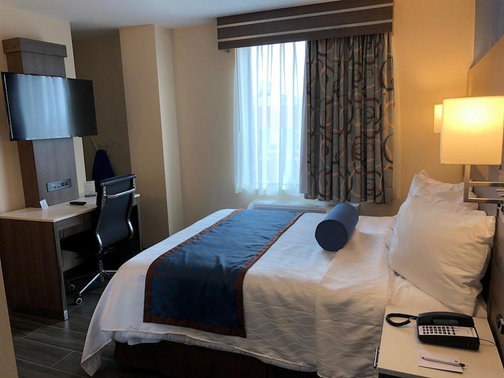 Best Western Plus Stadium Inn photo 2