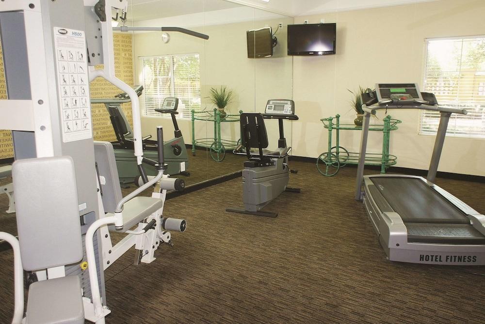 La Quinta Inn & Suites Austin Southwest at Mopac photo 2