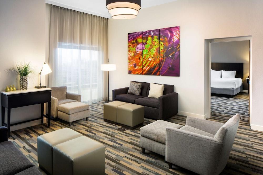 Hyatt House Charlotte Center City photo 2